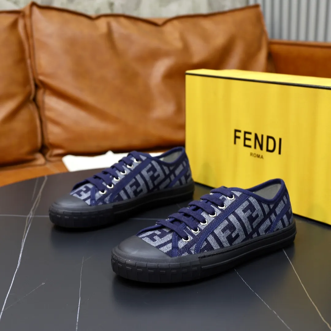 Factory price: 480 original order (couple model) Brand: FENDI Fendi 🙅‍♂️🙅‍♂️🙅‍♂️ Size: Female 35–40, Male 39-44 (45 can be customized) Grade: Official website genuine Material: Imported original LoGO fabric upper Original comfortable lining TPU wear-resistant lightweight outsole Style category: Loafers New trendy shoes Color: actual picture color
